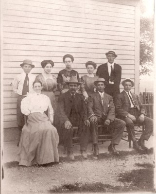 Medine family photo at the Pleasant Hill farm